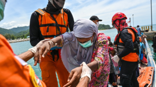 U Barmy se převrátila loď s&nbsp;více než 170 Rohingy, šest lidí přežilo