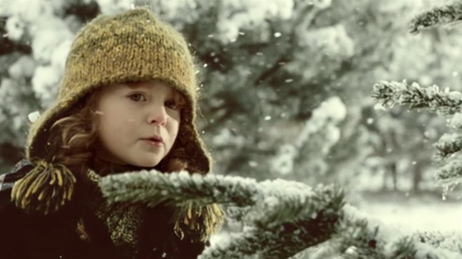 Já už nemusím, já už ho vidím. Z legendární holčičky z reklamy na Kofolu je kudrnatá zubařka