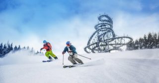 Soutěžte na&nbsp;Frekvenci 1 o&nbsp;2 celodenní skipasy do Horského resortu Dolní Morava!