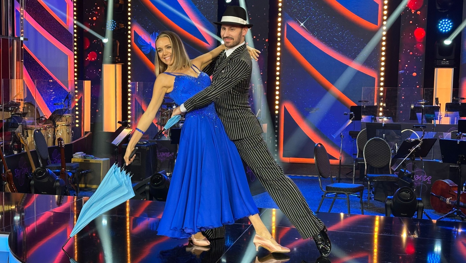 Modrá jim štěstí nepřinesla. Ve StarDance skončila Lucie Vondráčková a Lukáš Bartuněk