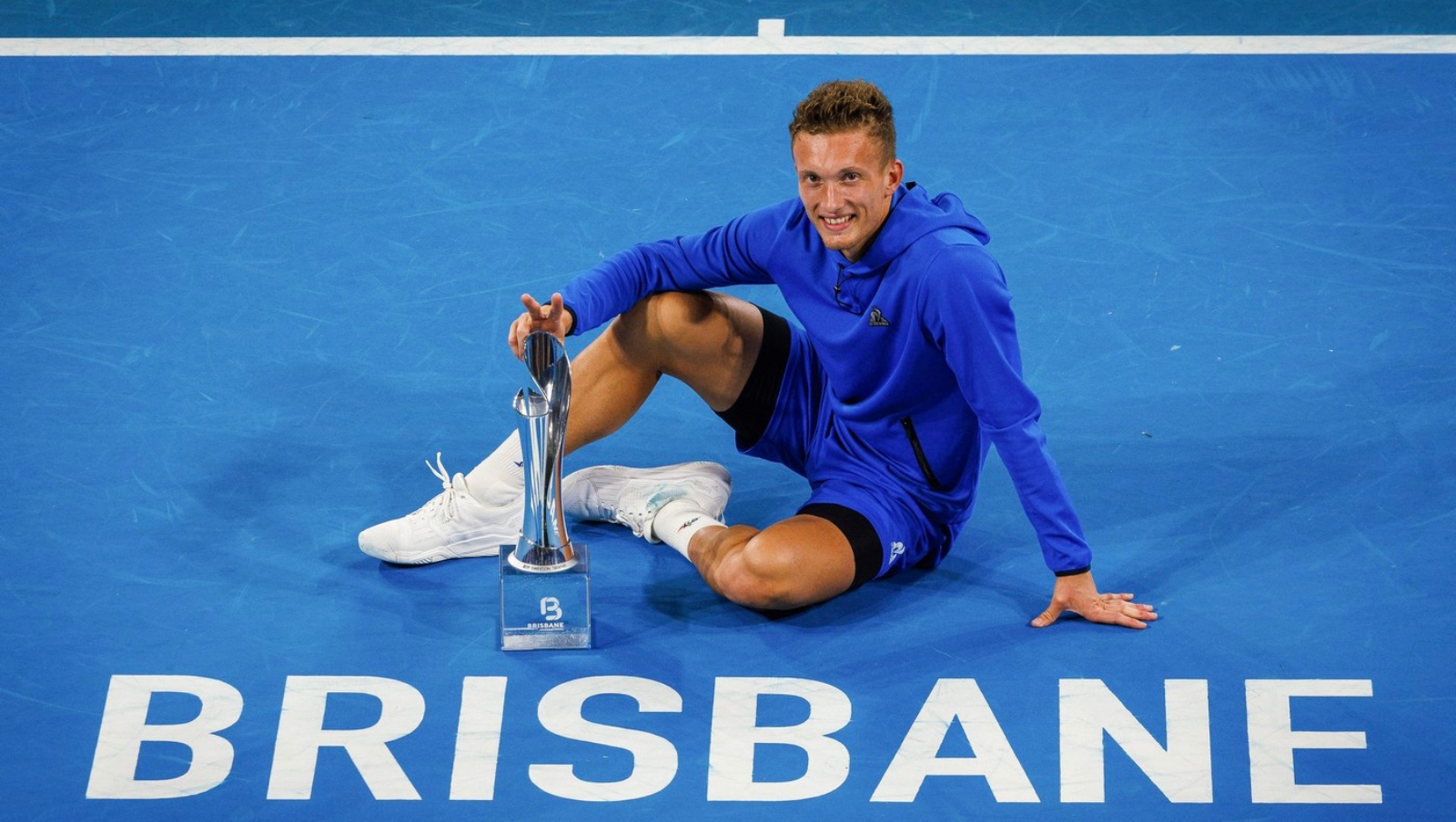 Jiří Lehečka získal v&nbsp;Brisbane druhý titul v&nbsp;kariéře v&nbsp;singlu. V&nbsp;deblu se mu s&nbsp;Menšíkem nedařilo