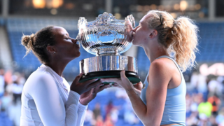 Královna Kateřina! Siniaková slaví třetí titul z&nbsp;Australian Open ve čtyřhře