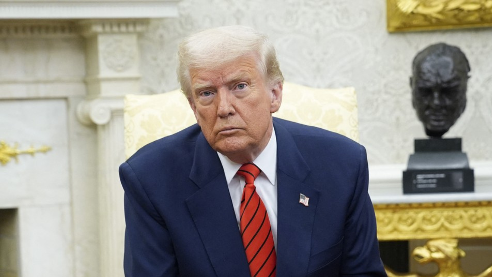 Trump hrozí Íránu: „Zničíme zbytek země i&nbsp;její vůdce.“ Napětí kolem klíčové ropné tepny roste