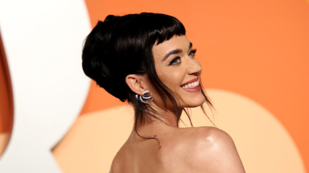 Katy Perry bude členkou čistě ženské vesmírné posádky. Celý let potrvá 11 minut