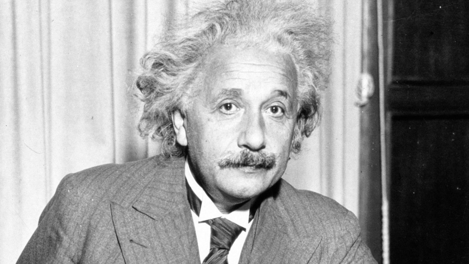 Příběh Einsteinova mozku: Proč skončil na kusy ve sklenicích od majonézy?