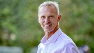 Ruský exprezident Medveděv vyhrožuje Haškovi, označil ho za rusofoba. Politici chování odsoudili a&nbsp;nabízí ochranu