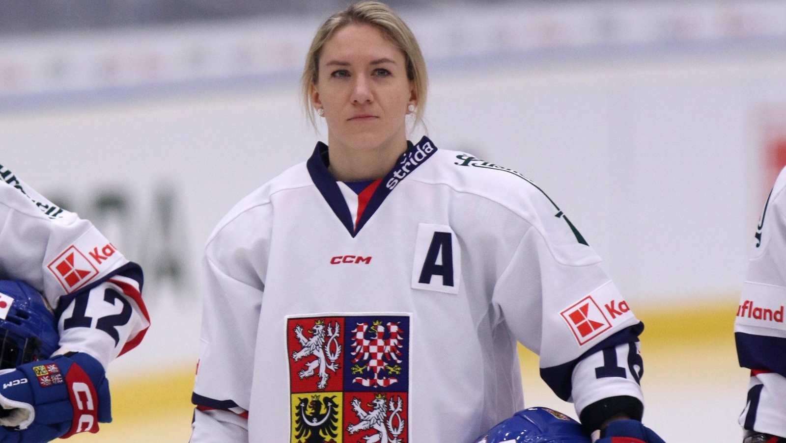 Odvážná česká hrdinka! Hokejistka Mrázová hrála celý šampionát se zlomeninami