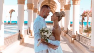 Gratulace! Náš moderátor Petr Vágner se oženil, vzal si svou milovanou Laskonku