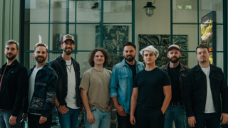 Nový zpěvák? Skupina Jelen vydává videoklip k&nbsp;písni Za tebou