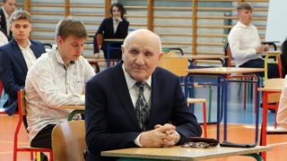 Nejstarší polský maturant opět neuspěl. V&nbsp;pětaosmdesáti už maturitu opakovat nebude