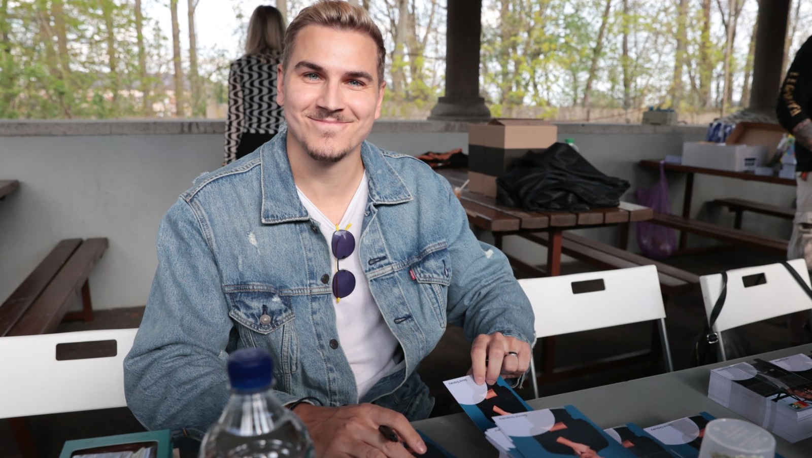 Radost známého herce! David Gránský čekají s&nbsp;manželkou druhé dítě