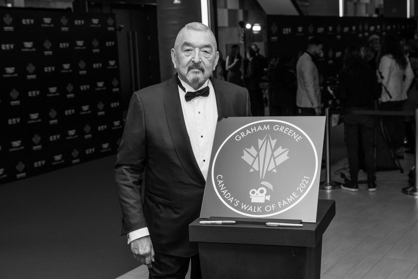 Zemřel kanadský herec Graham Greene známý z filmu Tanec s vlky. Bylo mu 73 let