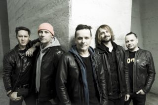 Chinaski po&nbsp;třech letech vyrazí na&nbsp;turné. V&nbsp;létě vystoupí pod širým nebem na&nbsp;nejkrásnějších místech Česka