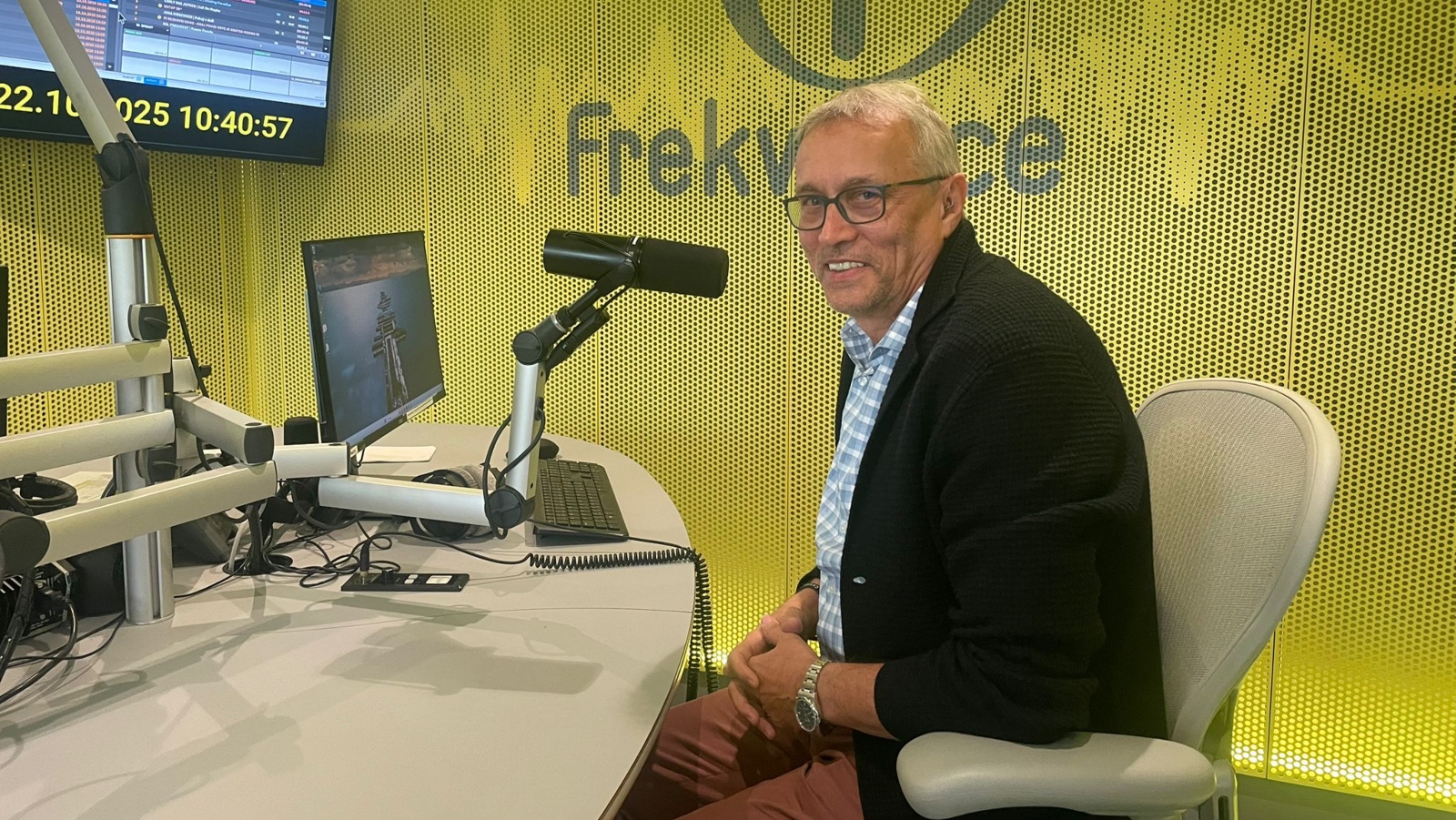 Martin Dvořák (STAN): Zrušení emisních povolenek je stejný blábol jako hala pro&nbsp;Sáblíkovou
