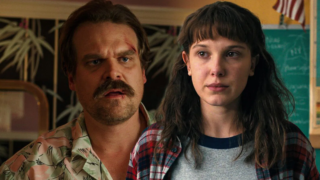 Skandál na&nbsp;natáčení Stranger Things! Millie Bobby Brown obvinila Davida Harboura z&nbsp;obtěžování a&nbsp;šikany