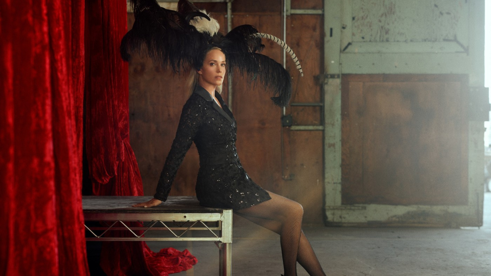 Hvězda filmu Showgirls měla kariéru před sebou. Erotický snímek ale Elizabeth Berkley zničil život 
