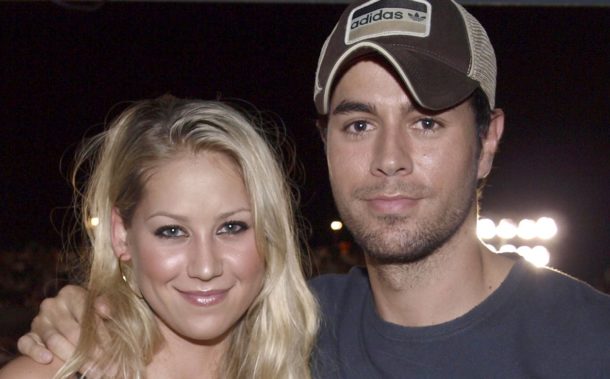 Enrique Iglesias a&nbsp;Anna Kurnikovová přivítali na&nbsp;svět 4.&nbsp;potomka. S&nbsp;miminkem se pochlubili na&nbsp;instagramu