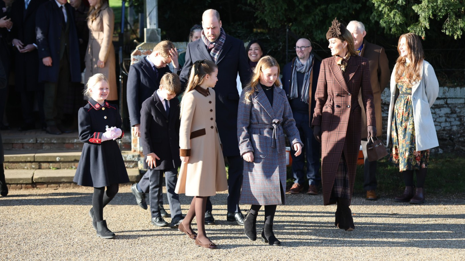 Vánoce u&nbsp;královské rodiny: Zpívání v&nbsp;kostele a&nbsp;rozdávání úsměvů princezny Kate