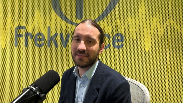 Šéf STEMU Martin Buchtík o Macinkových SMS: Veřejnost hrubost příliš nepodporuje