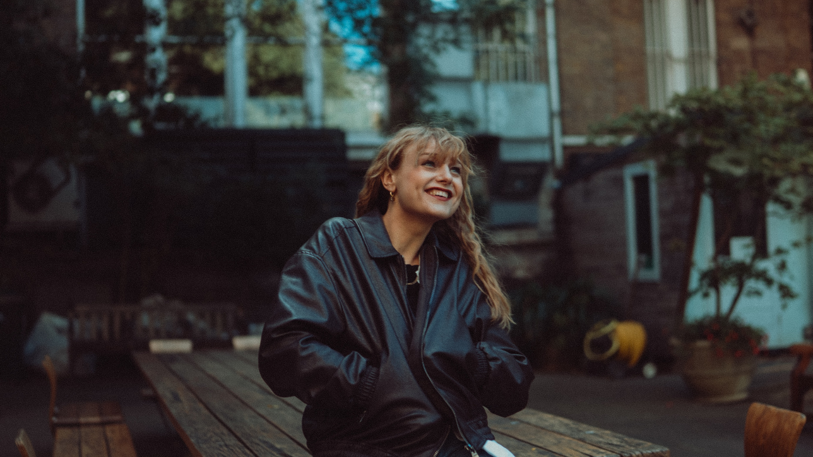 Tereza Balonová startuje novou éru, představuje videoklip a singl Londýn