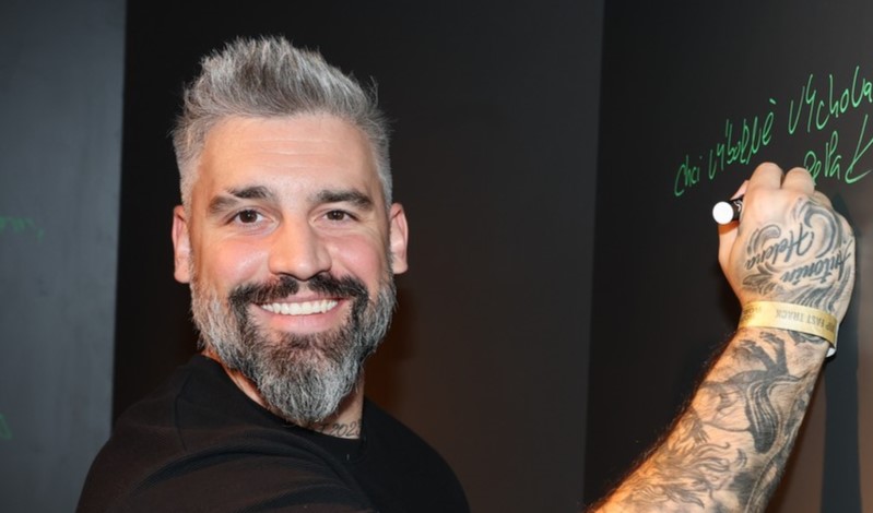 Josef Kůrka ukázal novou partnerku. Je úplným opakem jeho bývalé přítelkyně