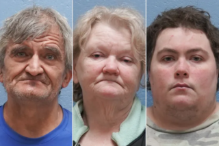 Masakr za zavřenými dveřmi: 29 mrtvých psů na&nbsp;zahradě, desítky dalších na&nbsp;pokraji smrti