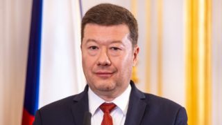 Tomio Okamura si za novoročním projevem stojí. Reakce jeho voličů jsou prý velice pozitivní