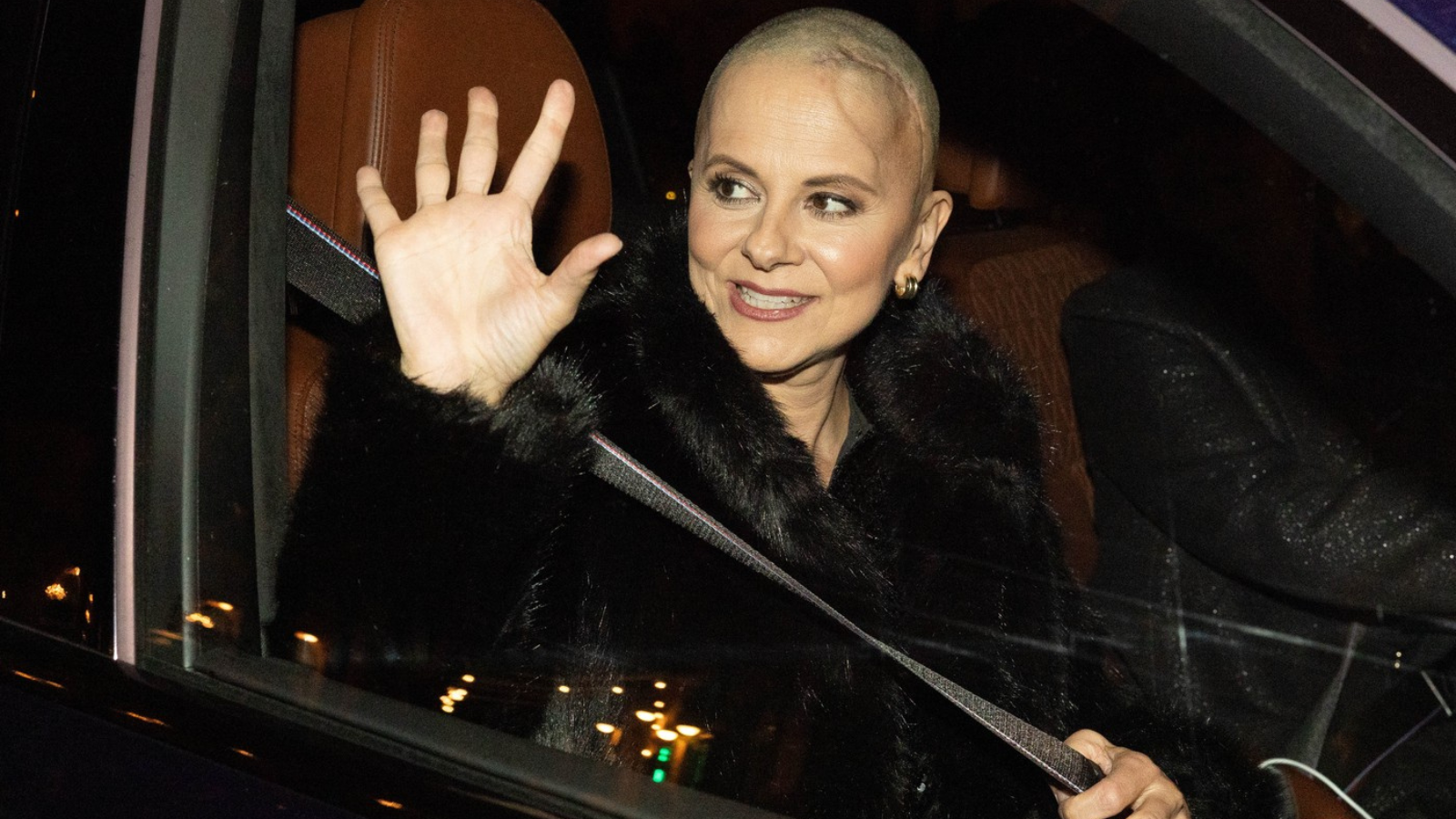 Upřímná oslavenkyně Laďka Něrgešová. Já nebudu umírat, rozhodně ne teď