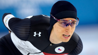 Česko se raduje z&nbsp;druhé medaile! Rychlobruslař Metoděj Jílek má stříbro, nestačil jen na&nbsp;rekordmana Eitrema