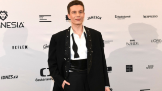 Daniel Krejčík dorazil na&nbsp;České lvy bez manžela! Co se mezi nimi děje?