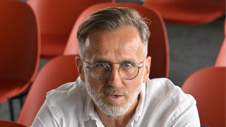 Karel Poborský zaběhl maraton v&nbsp;Římě. Jeho hlášky z&nbsp;cíle vás pobaví