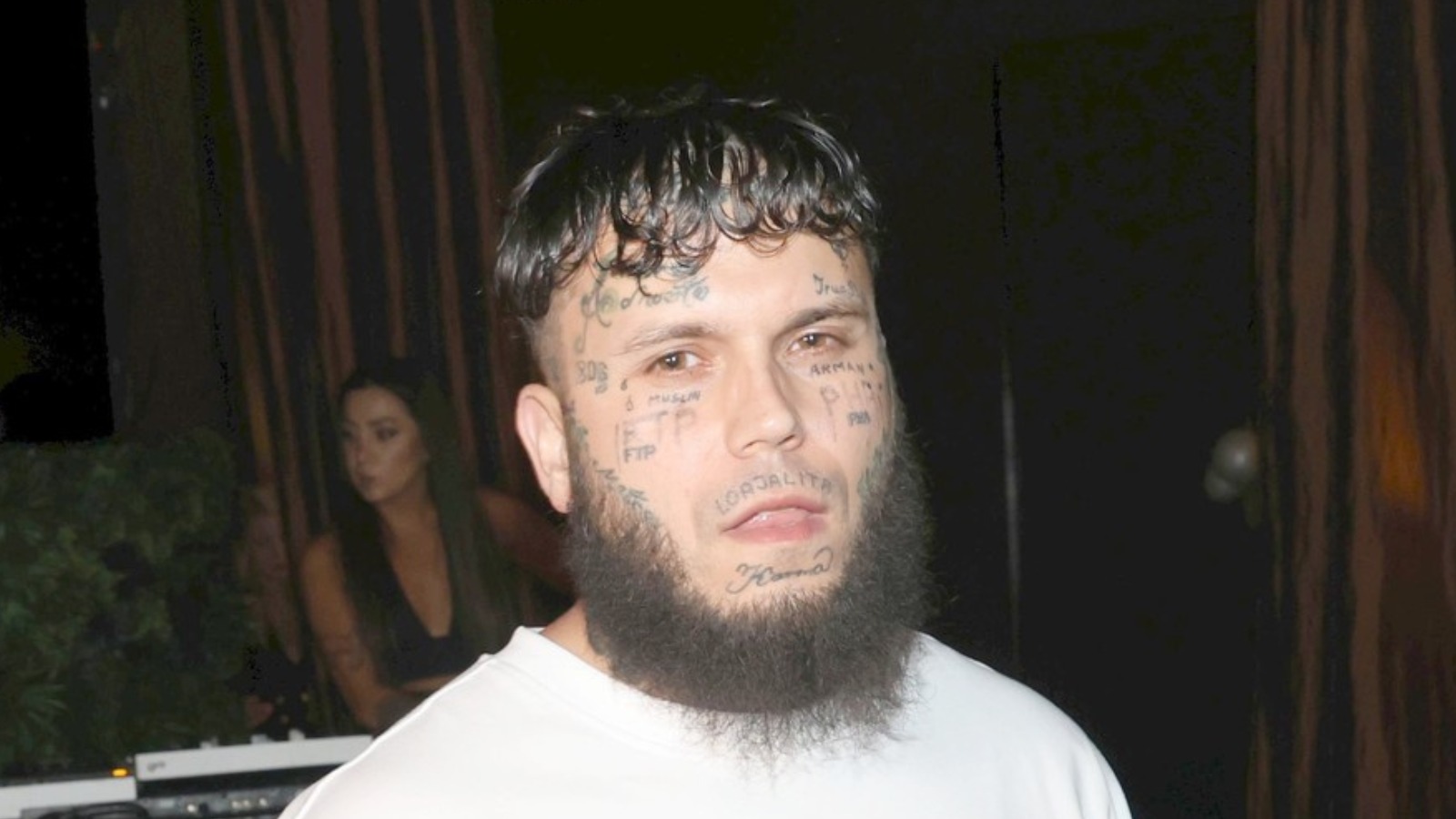 Rapper Leo Beránek znovu v&nbsp;problémech: Policie ho odvedla v&nbsp;poutech