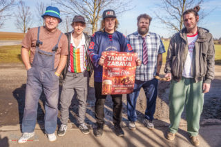 Vypsaná fixa servíruje jarní píseň Bylo to jistý. Klip k&nbsp;ní režíroval Jakub Kohák