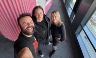 Natálie Kocábová: Pád domu Kollerů ukazuje rodinu, kde se smějete ve chvílích, kdy byste spíš měli brečet