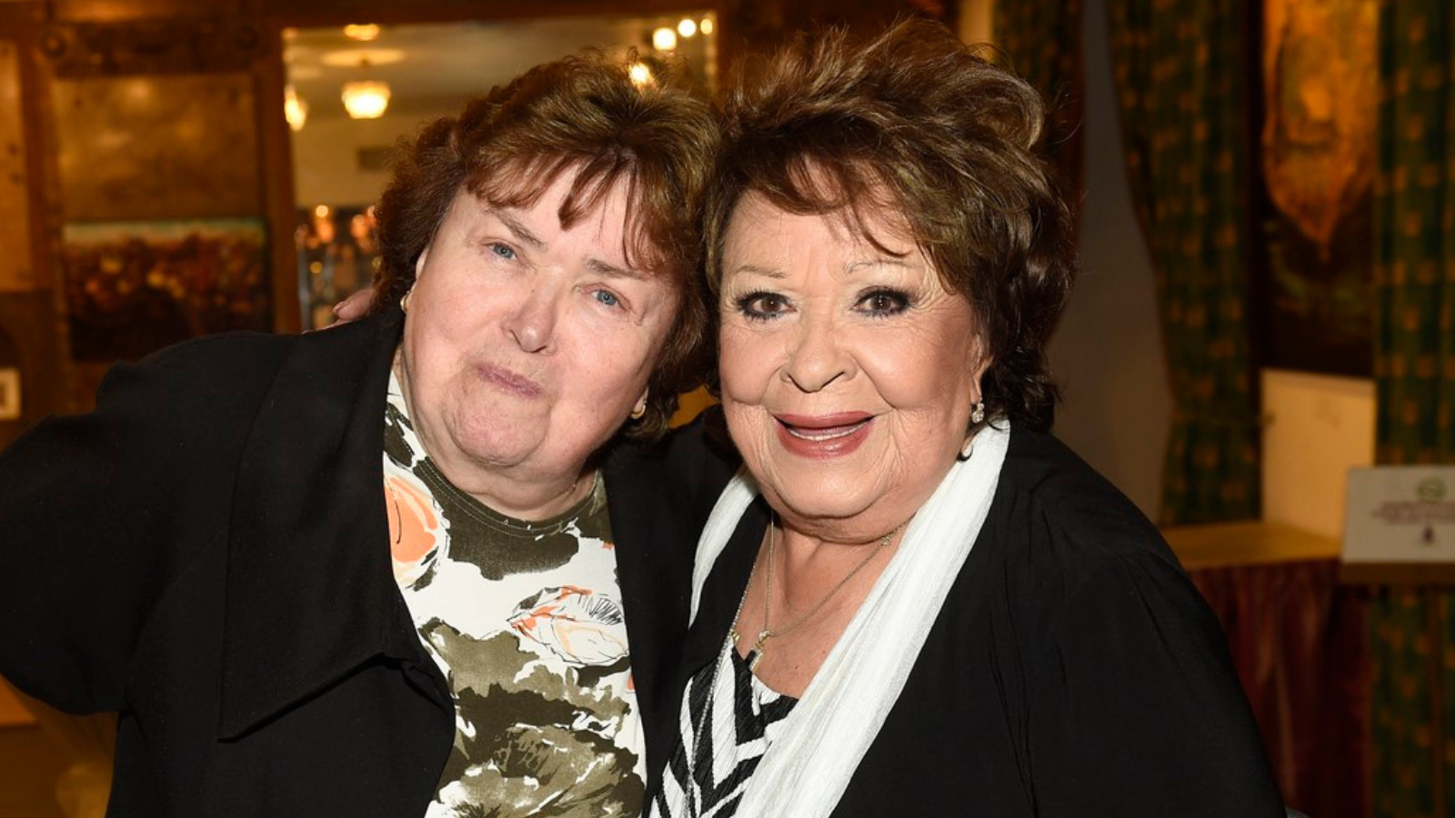 Jiřina Bohdalová truchlí. Zemřela její milovaná sestra Jaruška (†83)