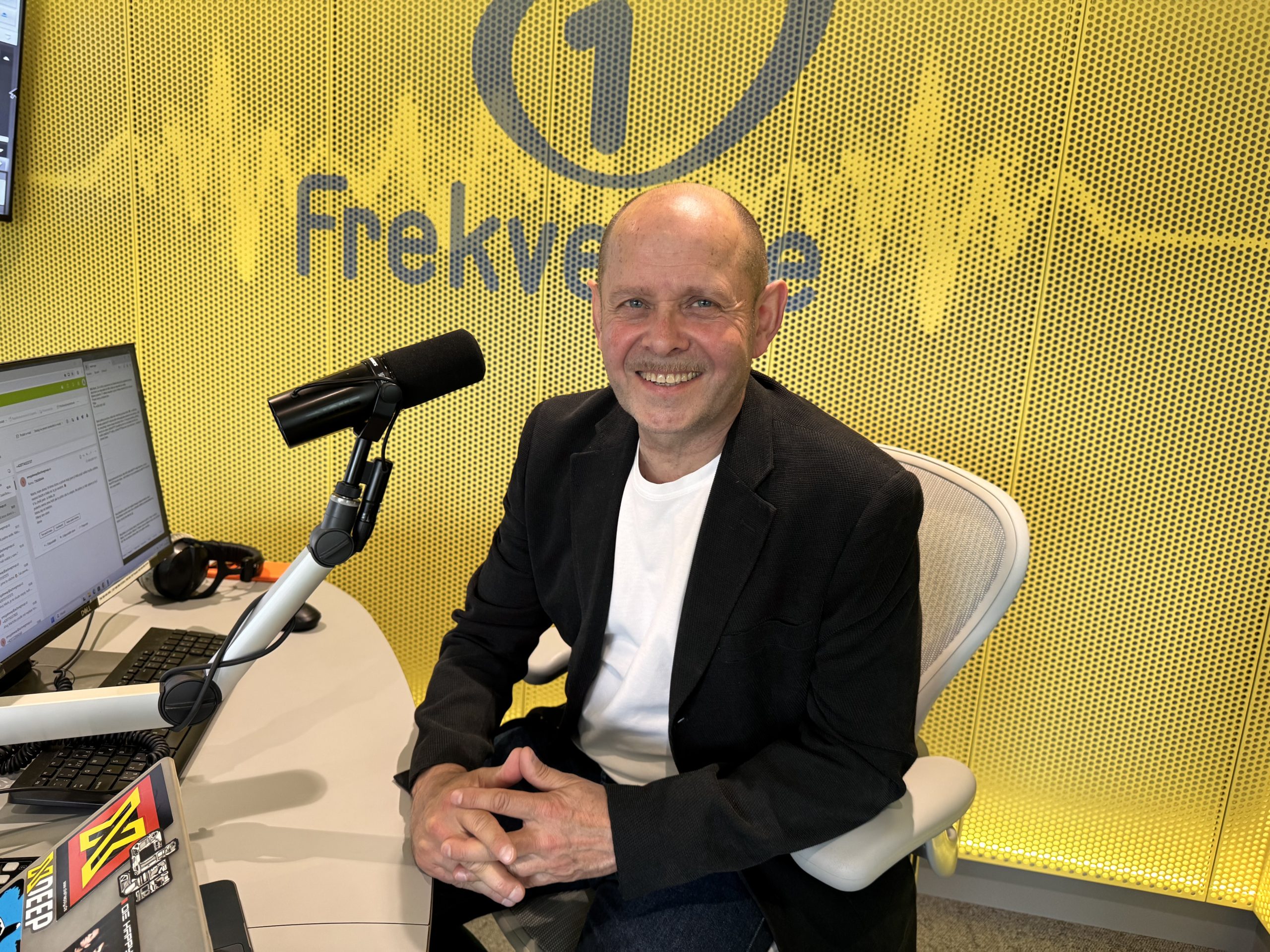 Marek Hlavica: Dnes se nemusíte prosadit svým dílem. Nejdřív se proslavíte a pak vás vyslyší