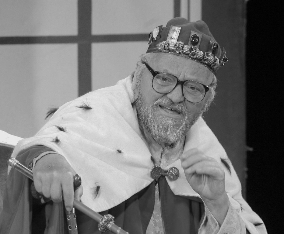 Zemřel Jan Hraběta. Herec Divadla Járy Cimrmana stál ještě v neděli na jevišti