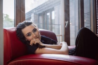 Kateřina Marie Tichá (rozhovor): Píseň Byt 66 vznikla při&nbsp;odmotávání vánočních světýlek