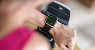 Soutěž s&nbsp;ČSOB a&nbsp;Mastercard o&nbsp;3x Apple Watch SE