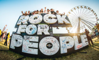 Vyprodaný festival Rock for People otevře brány už ve středu