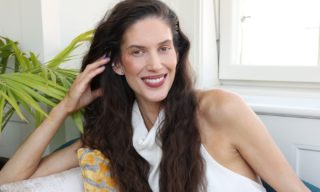 Aneta Vignerová otevřeně: Kvůli malým prsům jsem se styděla chodit i&nbsp;k&nbsp;tabuli