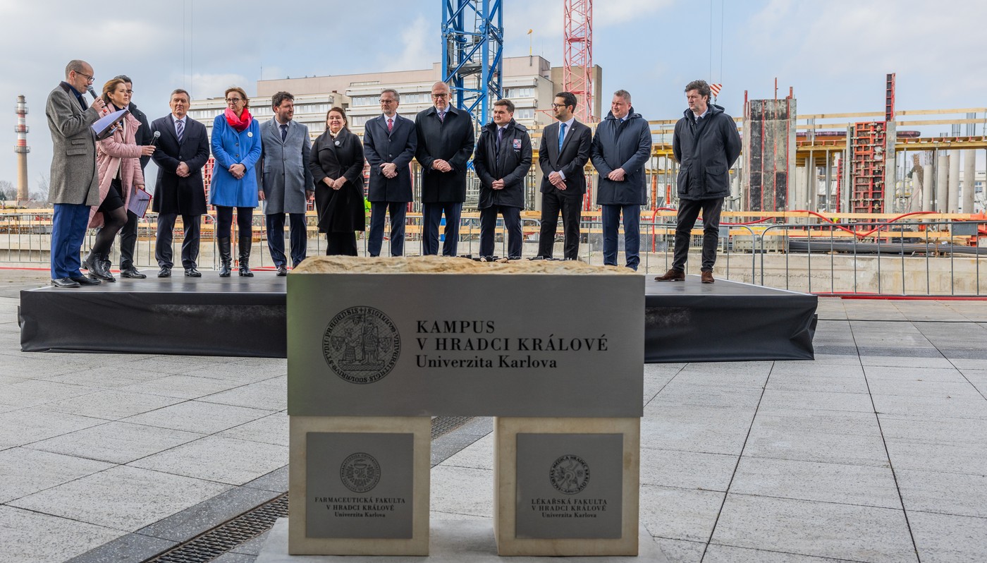 Univerzita Karlova otevřela v Hradci Králové kampus za 7,2 miliardy