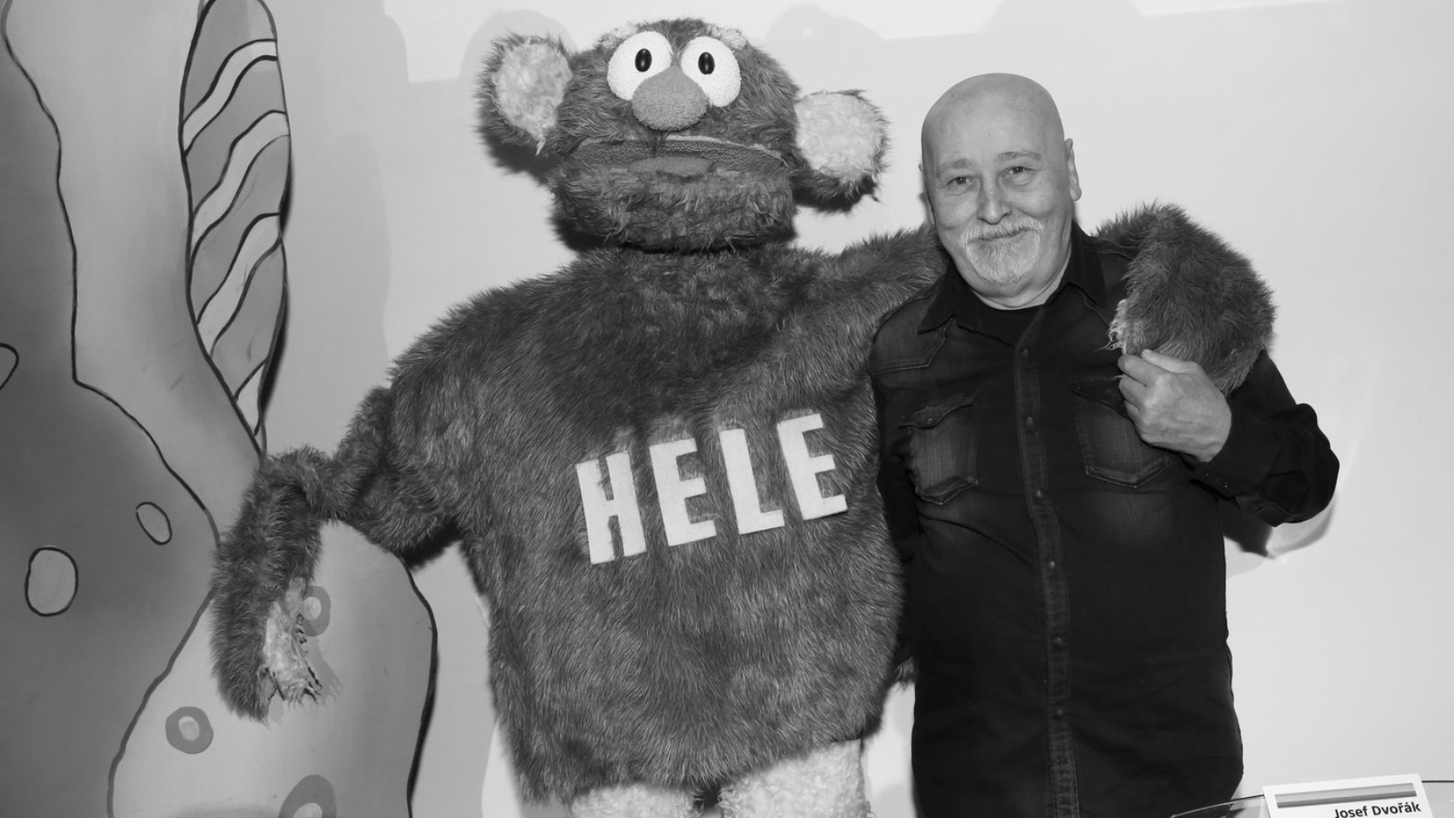 Ve věku 77 let zemřel herec, moderátor a výtvarník Otakar Jirák