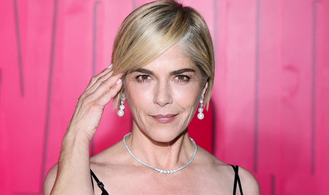 Selma Blair zadrželi po letu do New Yorku. Čelí obvinění z napadení