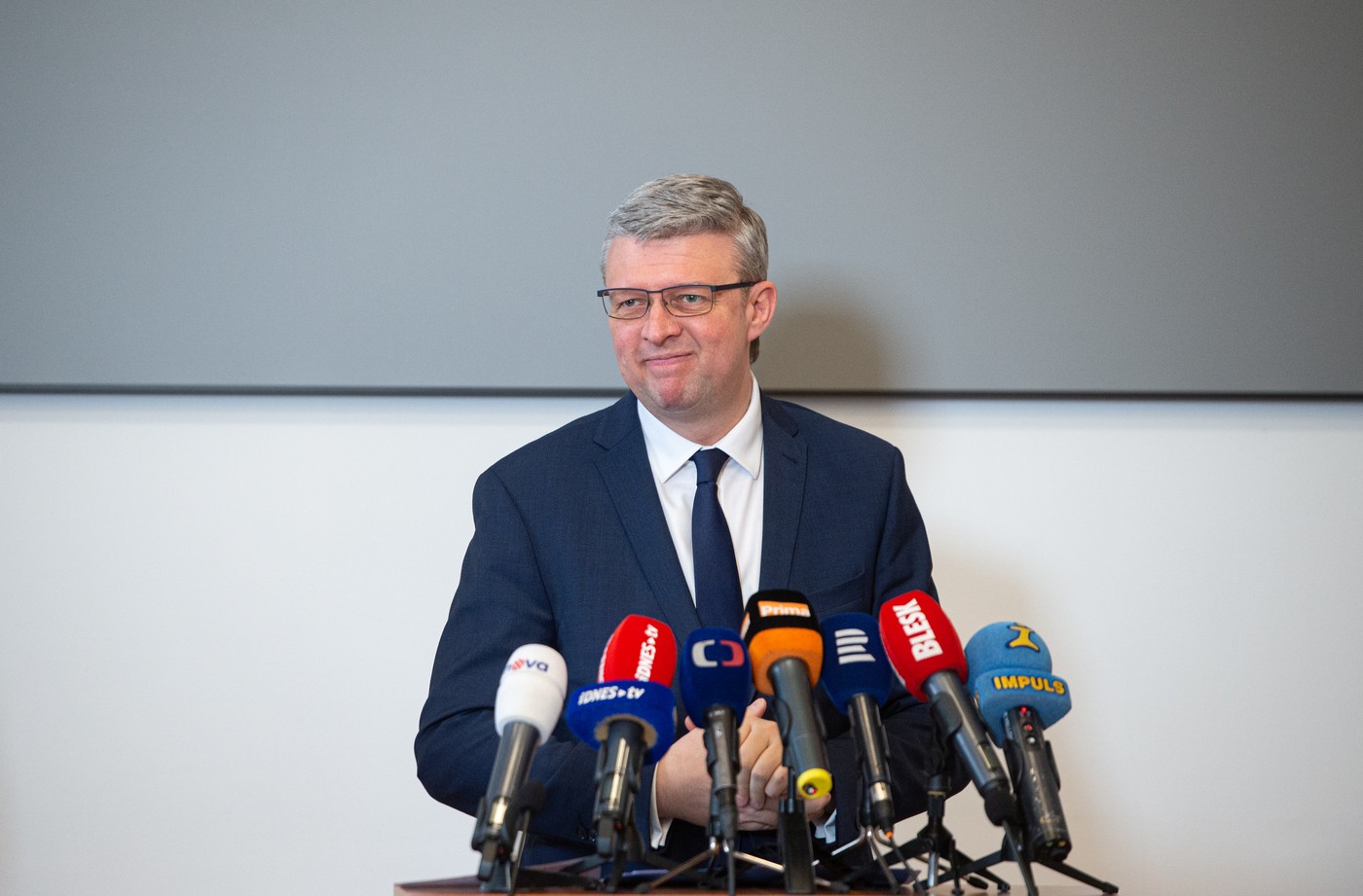 Zprávy dne: Česko zdvojnásobí dovoz plynu z&nbsp;Alžírska a&nbsp;vláda schválila D35