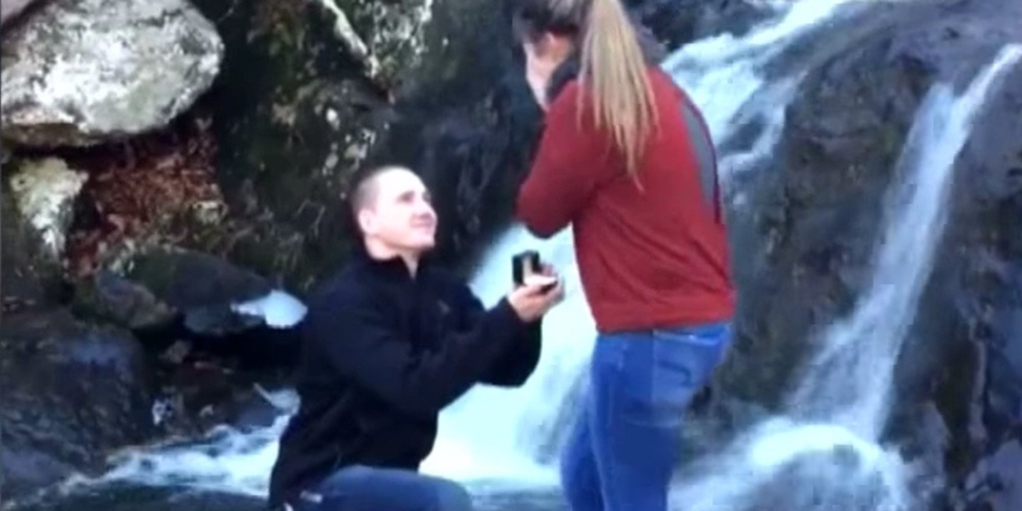 VIDEO: Romantická žádost o&nbsp;ruku se změnila v&nbsp;tragédii! Řekla ano, ale…