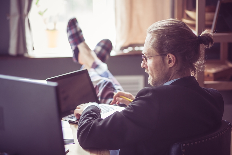 V bačkorách do práce? Může to zvýšit produktivitu, tvrdí prodejce