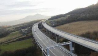 Stát speciální kontroly mostů na&nbsp;dálnicích neplánuje