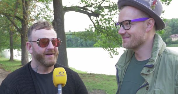 Nejdivočejší turné jsme odjeli s&nbsp;Kamilem Střihavkou, prozradili kluci z&nbsp;Eddie Stoilow na&nbsp;Paráda festu