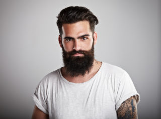 Dámský klub řeší: Je víc sexy muž s&nbsp;vousy nebo bez?